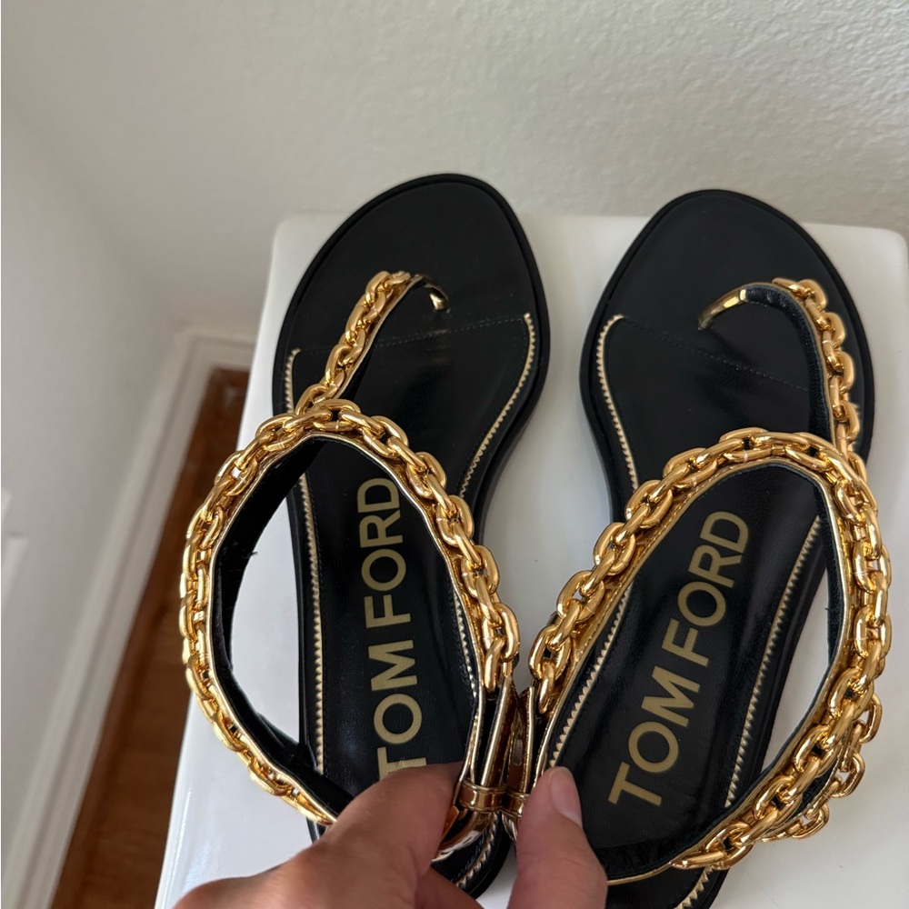 Tom Ford MIRROR LEATHER CURVE CHAIN THONG SANDAL Size 37 - Picture 10 of 14